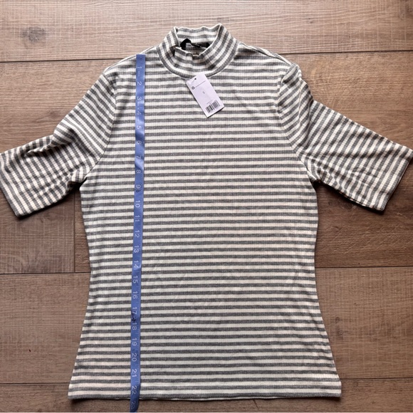 NWT Banana Republic Striped Half Sleeve Ribbed Top S Minimalist Everyday - Picture 7 of 7
